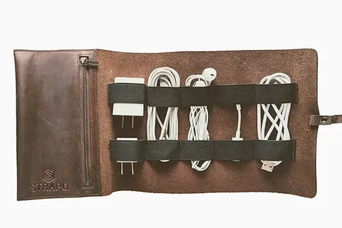 strapo leather accessory pouch.